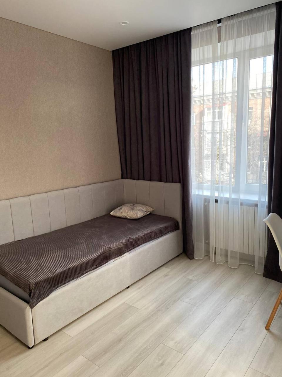 Apartpoltava Двокімнатні Апартаменти З Джакузі Біля Листопаду Eksteriør billede